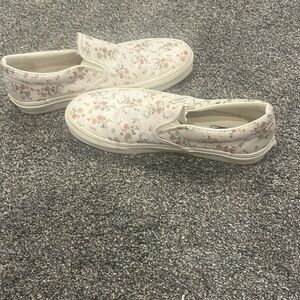 Vintage looking floral vans